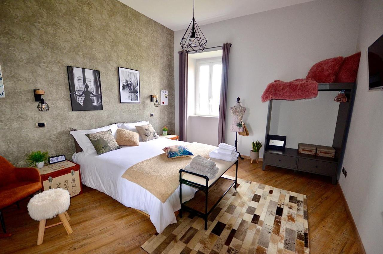 Goose House Luxury Holiday Home Sutri Bagian luar foto